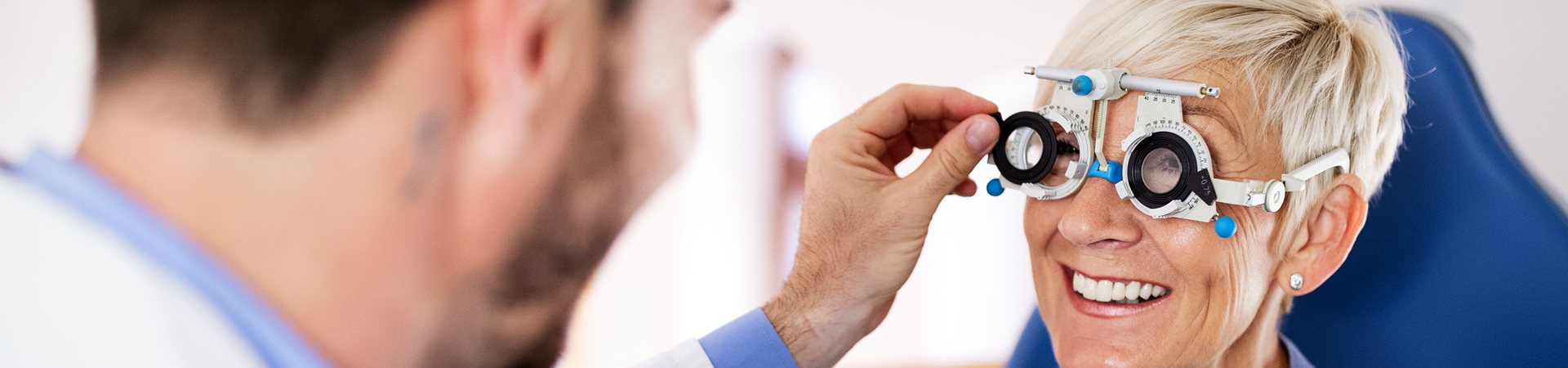 Colocando e Removendo Lentes de Contato Rígidas